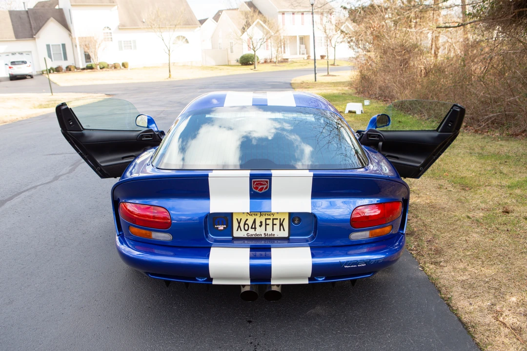 1997 Dodge Viper GTS 2nd Gen - Image 15 of 31