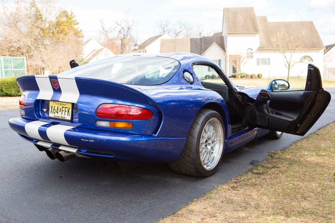 1997 Dodge Viper GTS 2nd Gen - Image 16 of 31