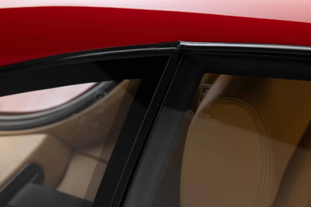 1998 Ferrari F355 Berlinetta - Image 31 of 31