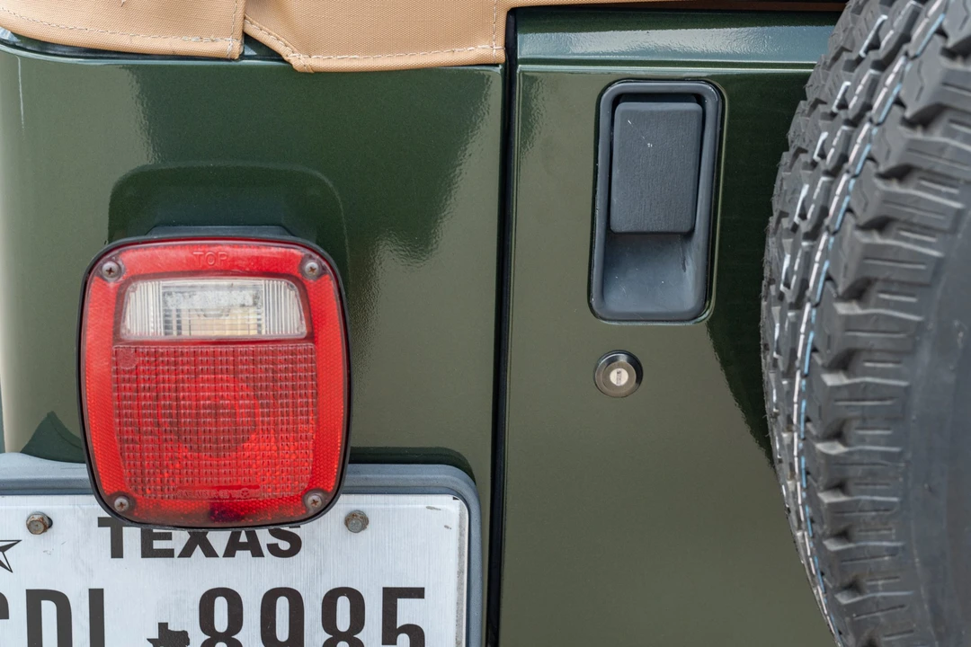 1998 Jeep TJ Wrangler - Image 17 of 31