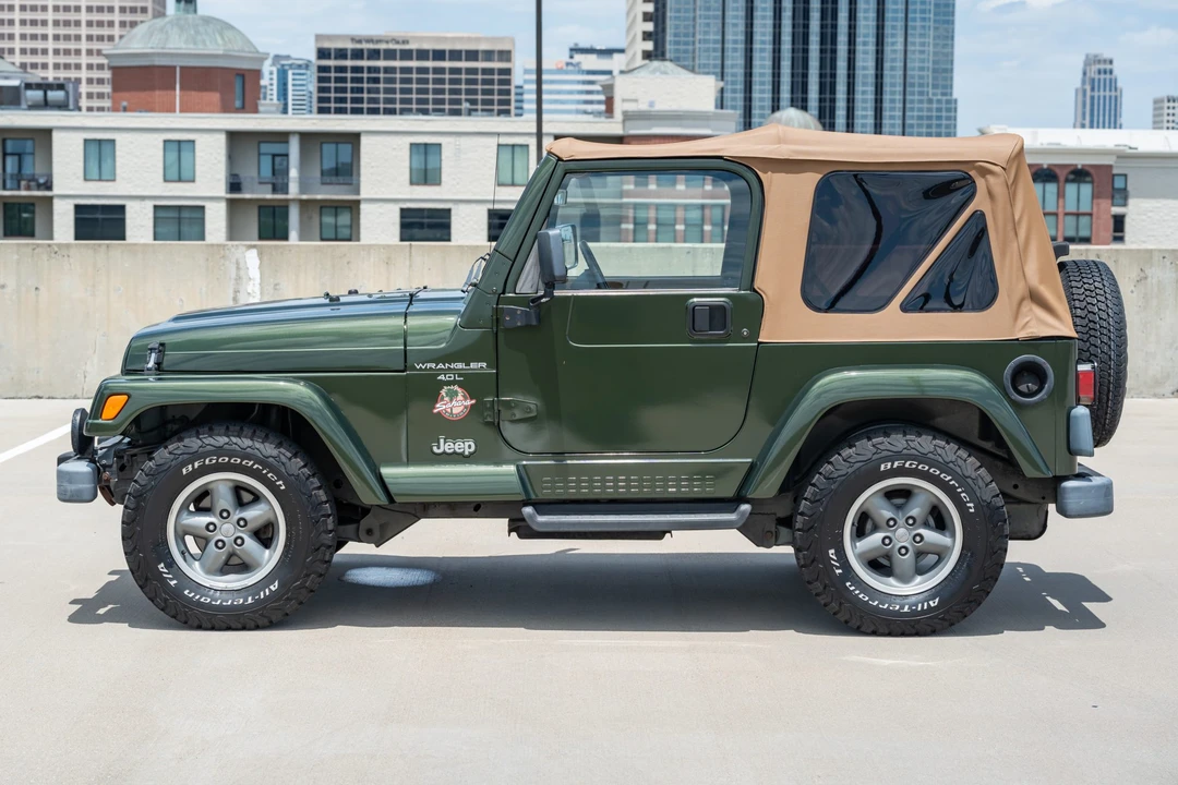 1998 Jeep TJ Wrangler - Image 2 of 31