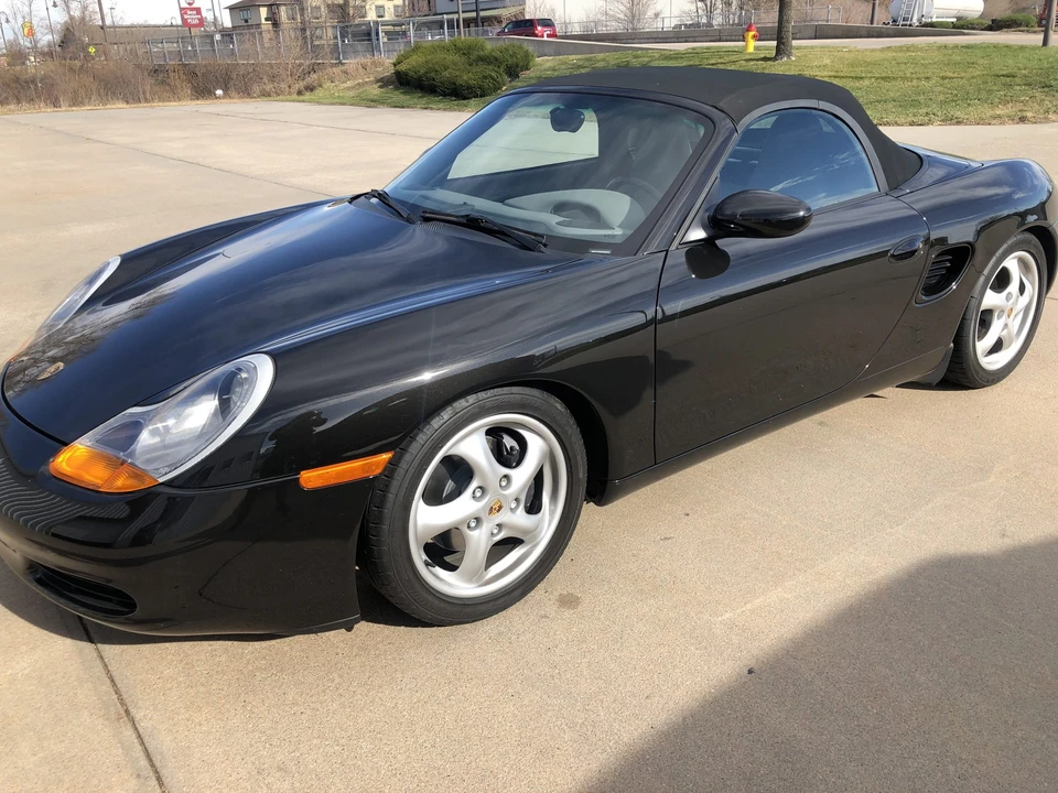 1998 Porsche 986 Boxster - Image 8 of 31