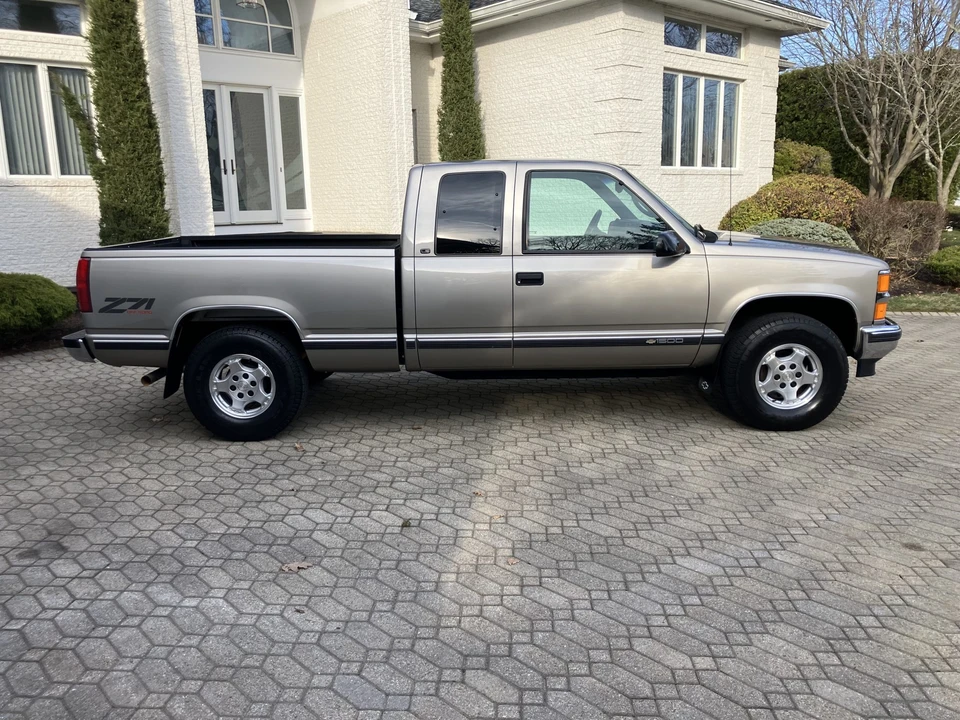 1999 Chevrolet C/K 4th Gen - Image 10 of 31