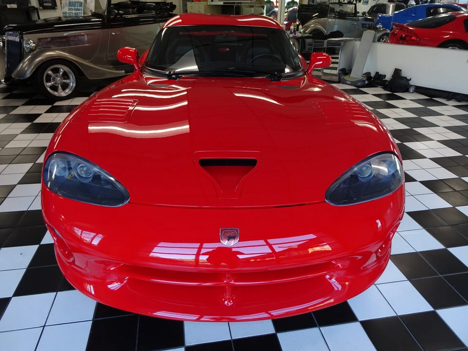 1999 Dodge Viper GTS 2nd Gen - Image 19 of 31