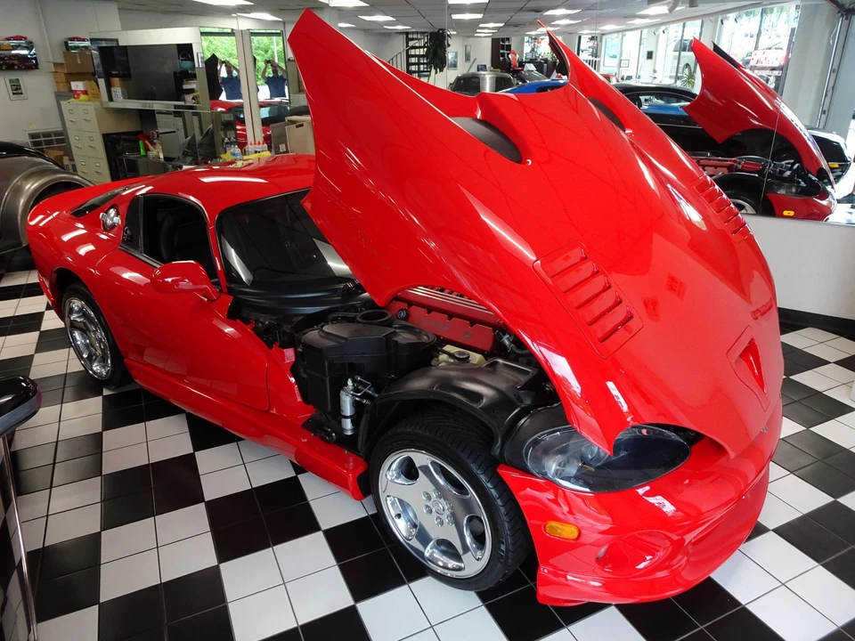 1999 Dodge Viper GTS 2nd Gen - Image 23 of 31