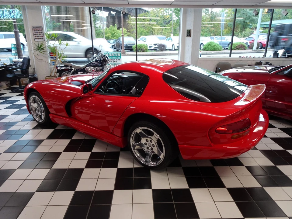 1999 Dodge Viper GTS 2nd Gen - Image 16 of 31