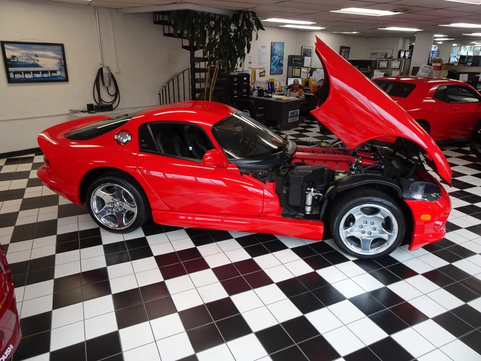 1999 Dodge Viper GTS 2nd Gen - Image 25 of 31