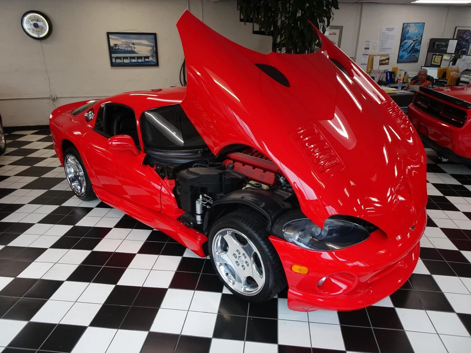 1999 Dodge Viper GTS 2nd Gen - Image 24 of 31