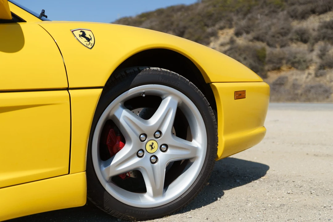 1999 Ferrari F355 GTS - Image 17 of 31