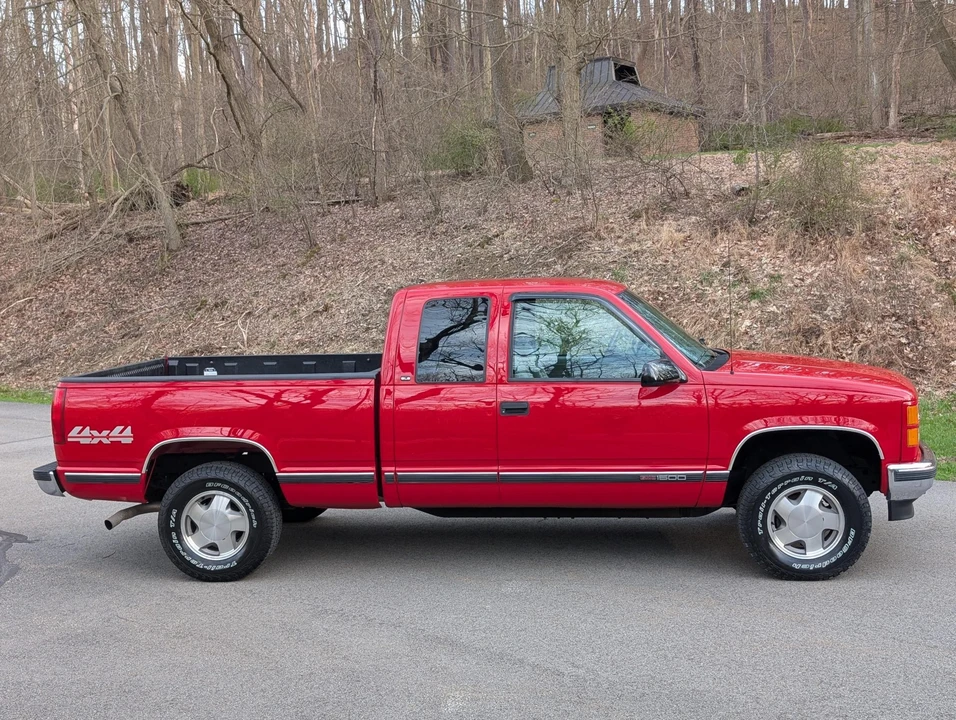 1999 GMC Sierra 1st Gen - Image 29 of 31