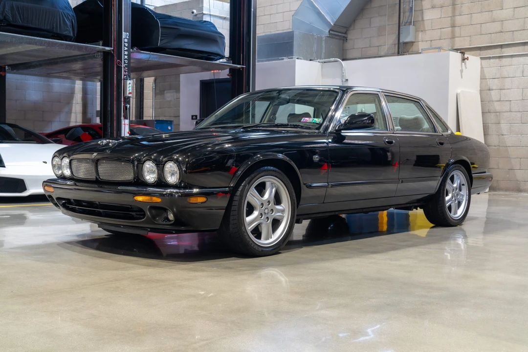 1999 Jaguar X308 XJR - Image 28 of 31