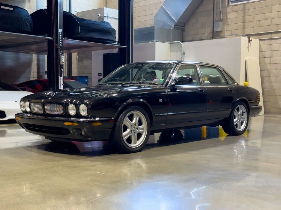 1999 Jaguar X308 XJR - Image 26 of 31