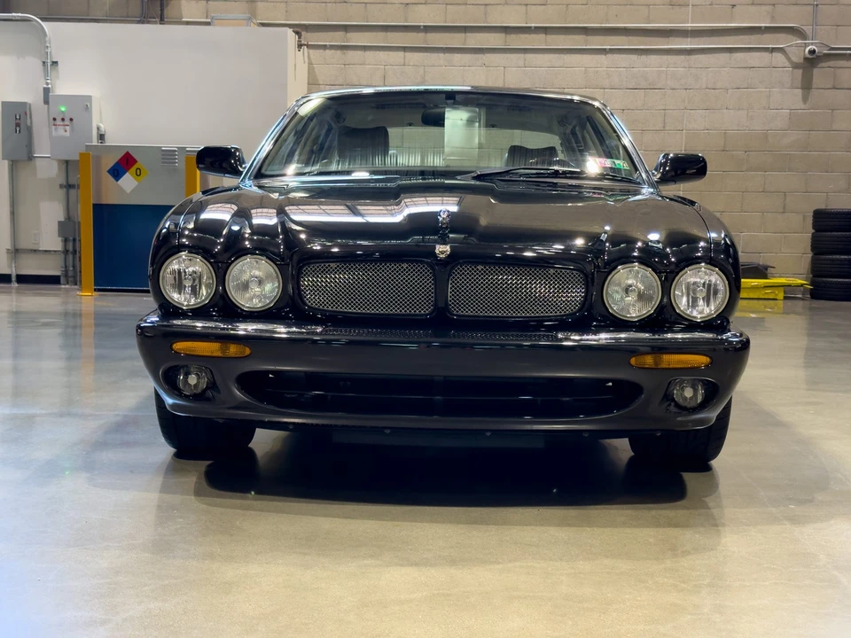 1999 Jaguar X308 XJR - Image 31 of 31