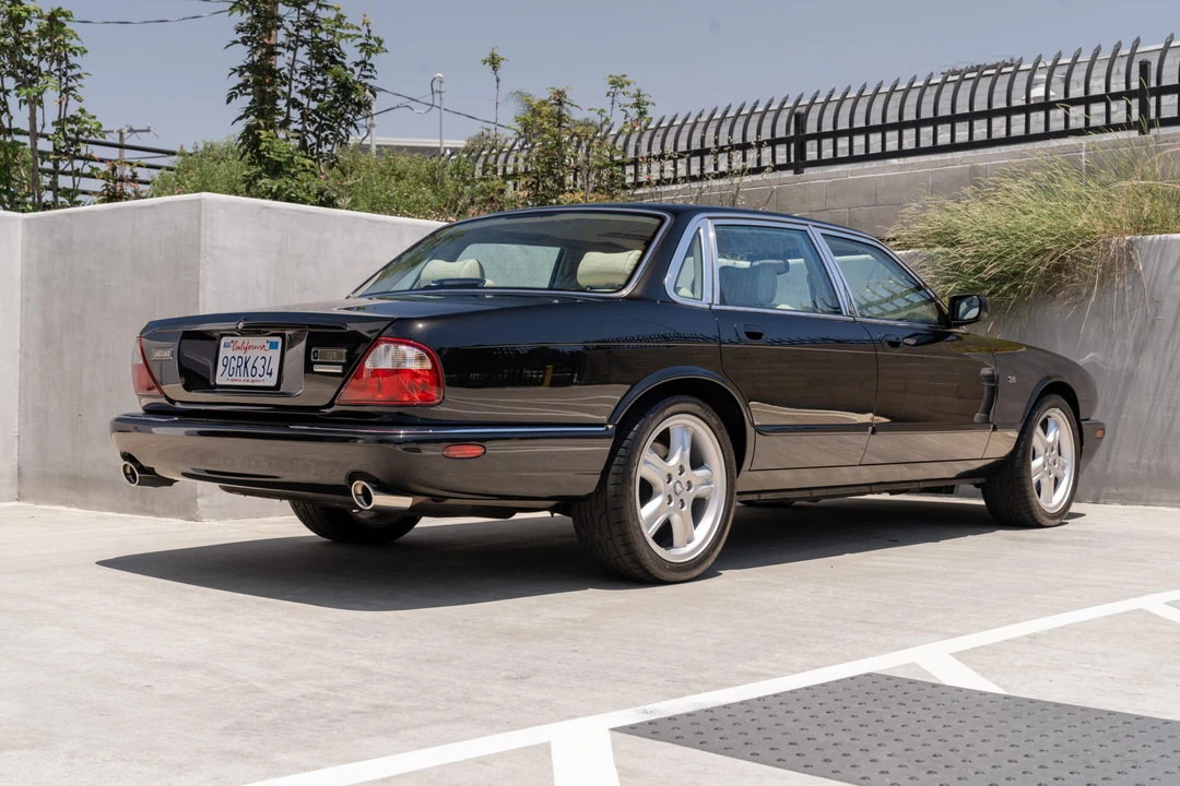 1999 Jaguar X308 XJR - Image 18 of 31