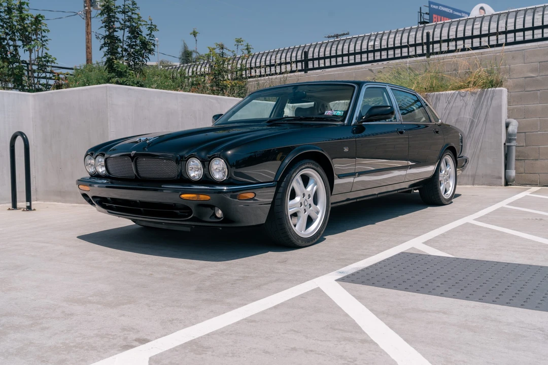 1999 Jaguar X308 XJR - Image 5 of 31
