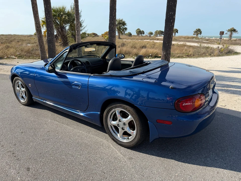 1999 Mazda NB MX-5 Miata - Image 28 of 31