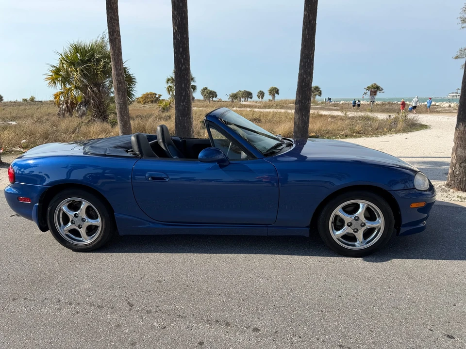 1999 Mazda NB MX-5 Miata - Image 15 of 31