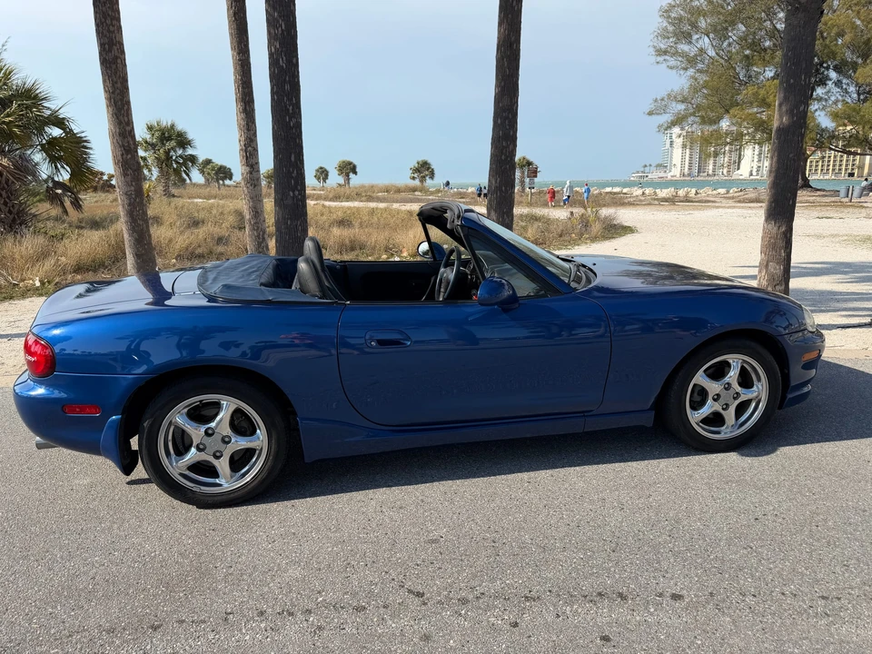 1999 Mazda NB MX-5 Miata - Image 16 of 31