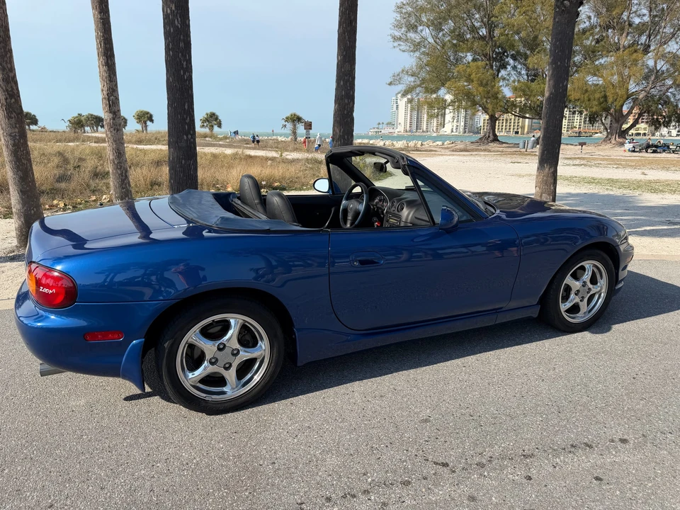 1999 Mazda NB MX-5 Miata - Image 17 of 31