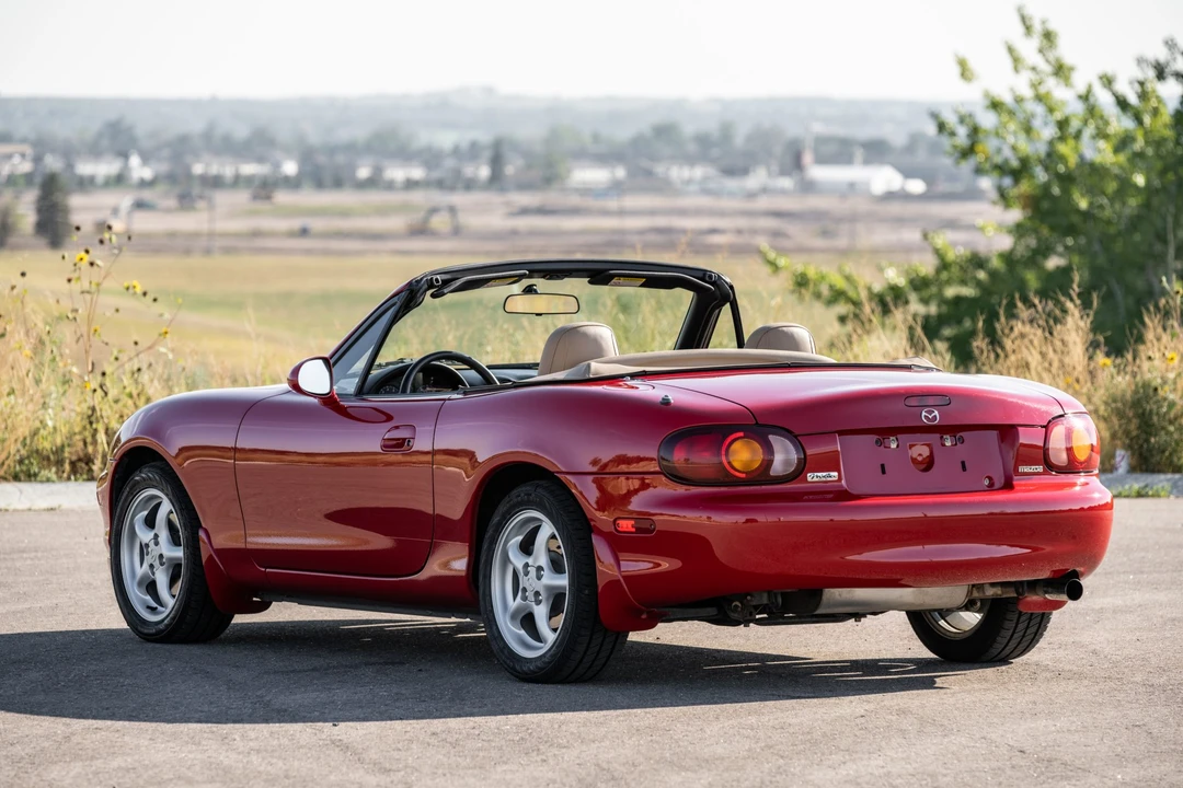 1999 Mazda NB MX-5 Miata - Image 8 of 31