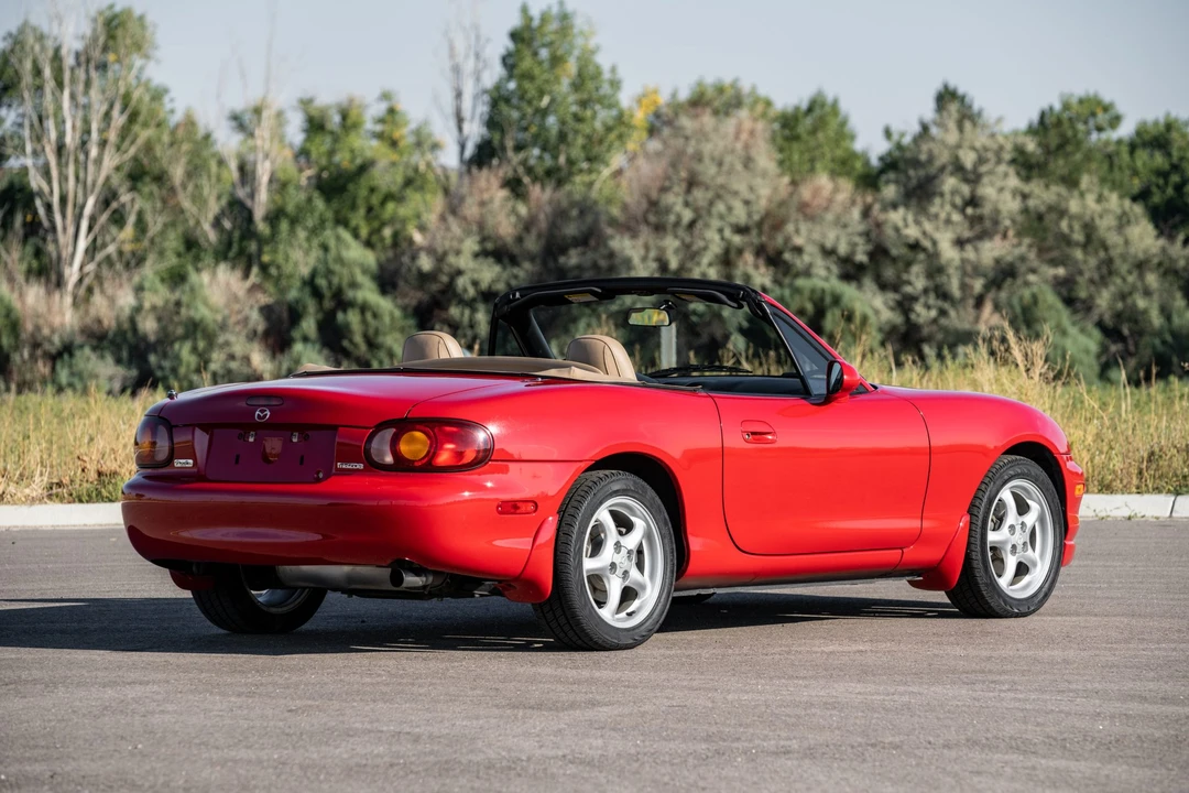 1999 Mazda NB MX-5 Miata - Image 6 of 31