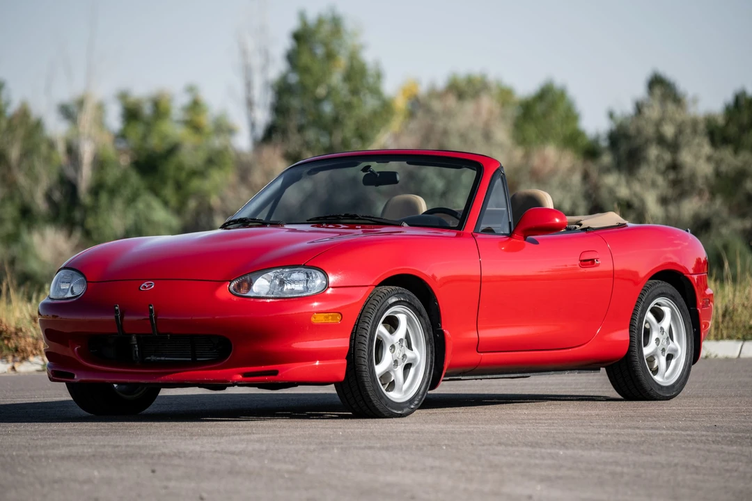 1999 Mazda NB MX-5 Miata - Image 2 of 31