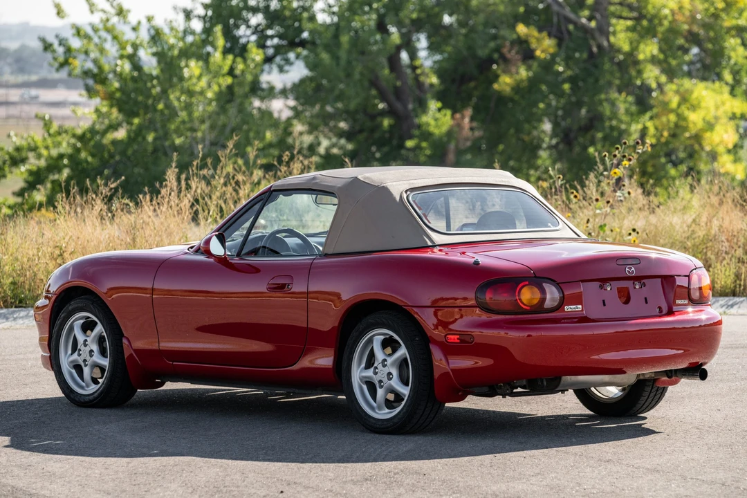 1999 Mazda NB MX-5 Miata - Image 16 of 31