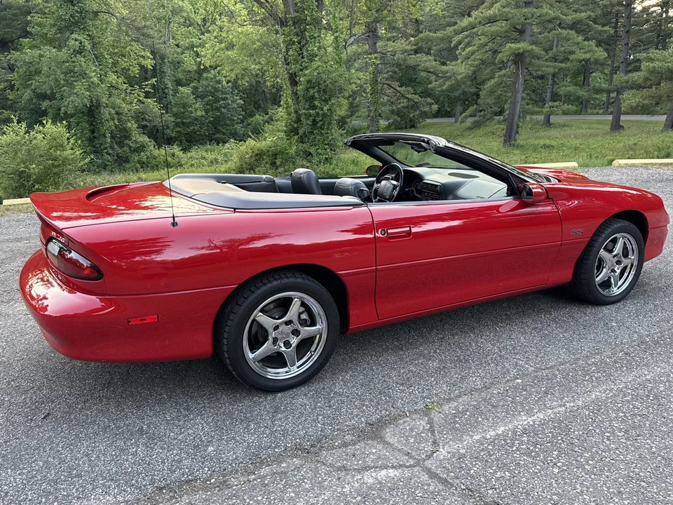2000 Chevrolet Camaro SS 4th Gen - Image 19 of 31