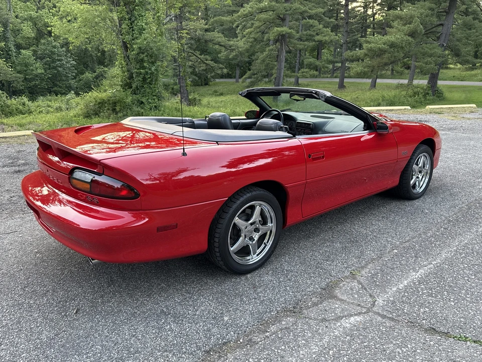 2000 Chevrolet Camaro SS 4th Gen - Image 18 of 31