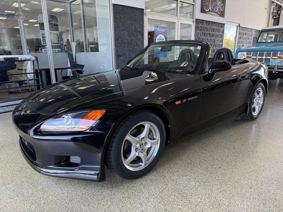 2000 Honda AP1 S2000 - Image 2 of 31