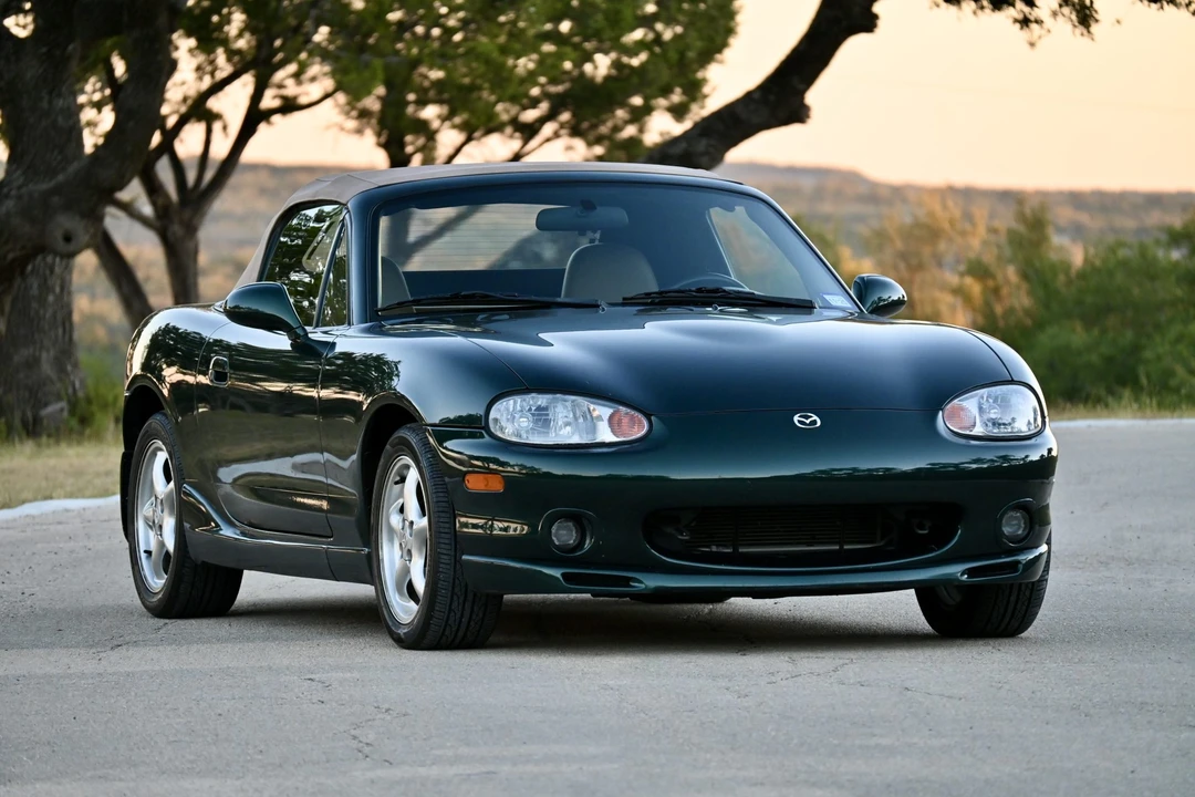 2000 Mazda NB MX-5 Miata - Image 19 of 31
