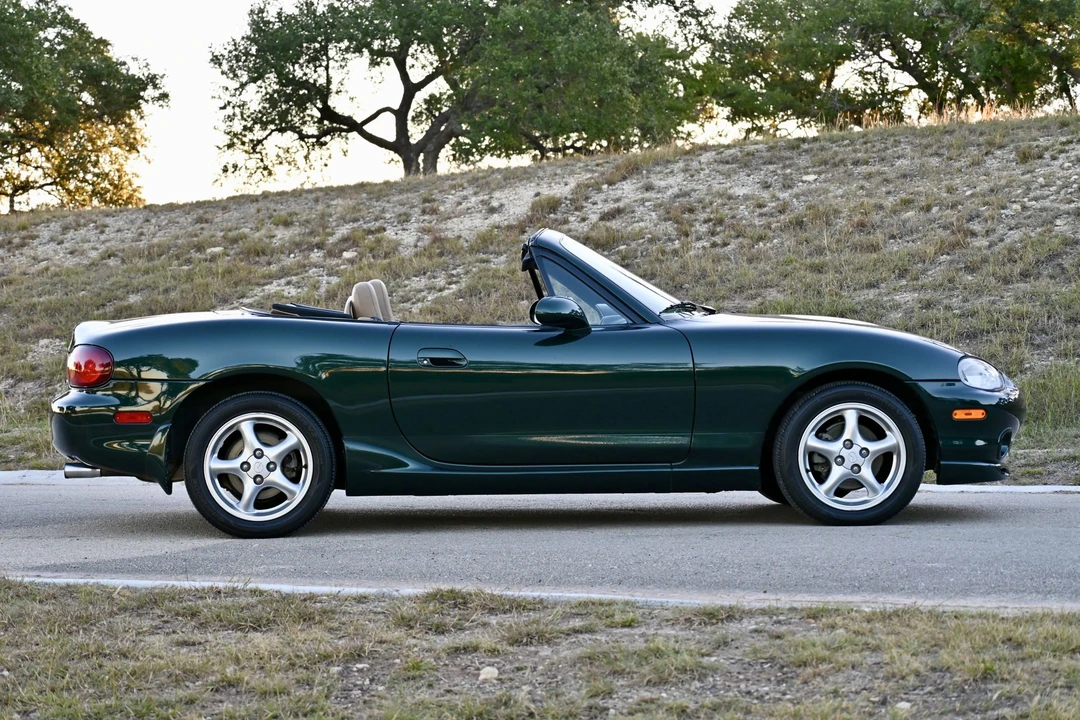 2000 Mazda NB MX-5 Miata - Image 8 of 31