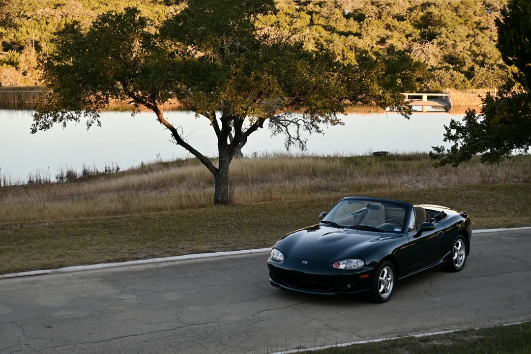 2000 Mazda NB MX-5 Miata - Image 2 of 31