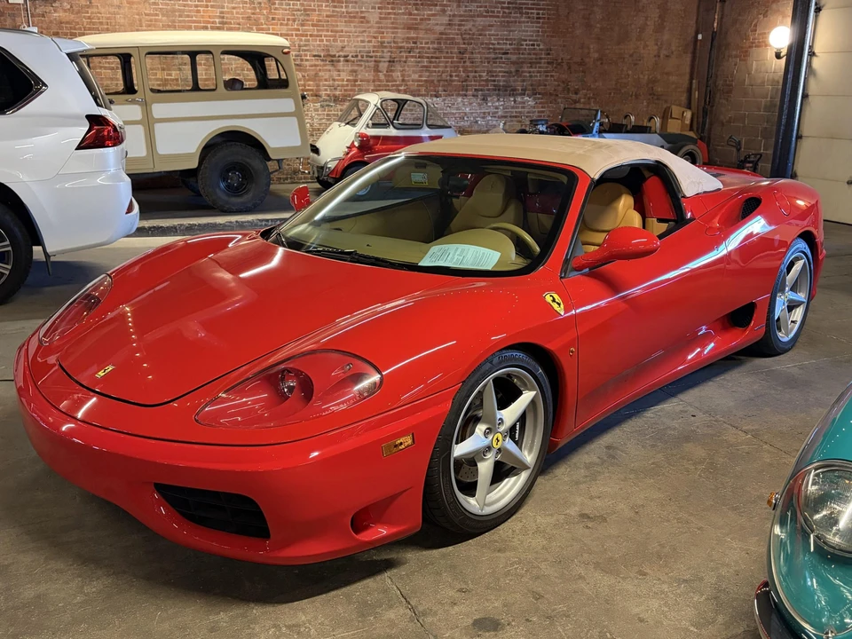 2001 Ferrari 360 Spider - Image 2 of 31