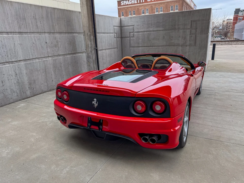 2001 Ferrari 360 Spider - Image 25 of 31