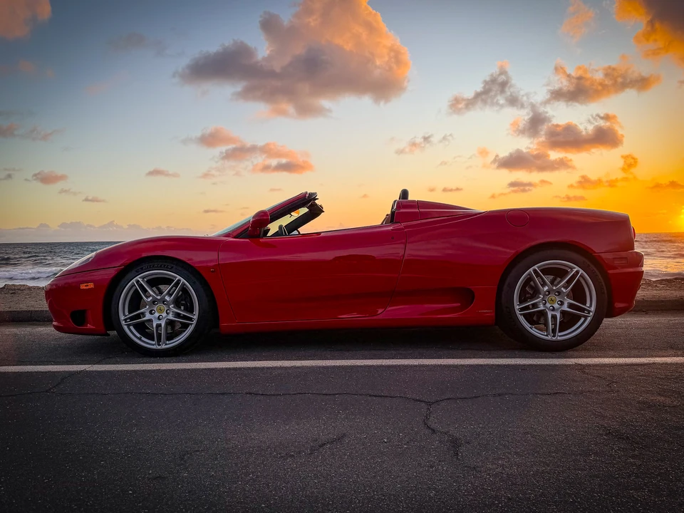 2001 Ferrari 360 Spider - Image 11 of 31