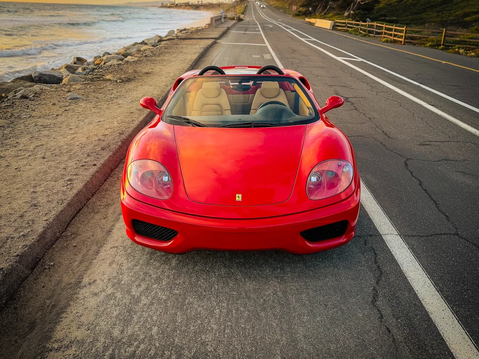 2001 Ferrari 360 Spider - Image 2 of 31