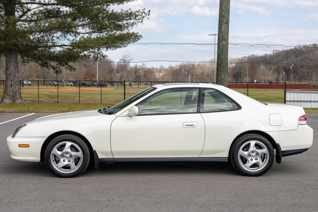 2001 Honda Prelude 5th Gen - Image 4 of 31