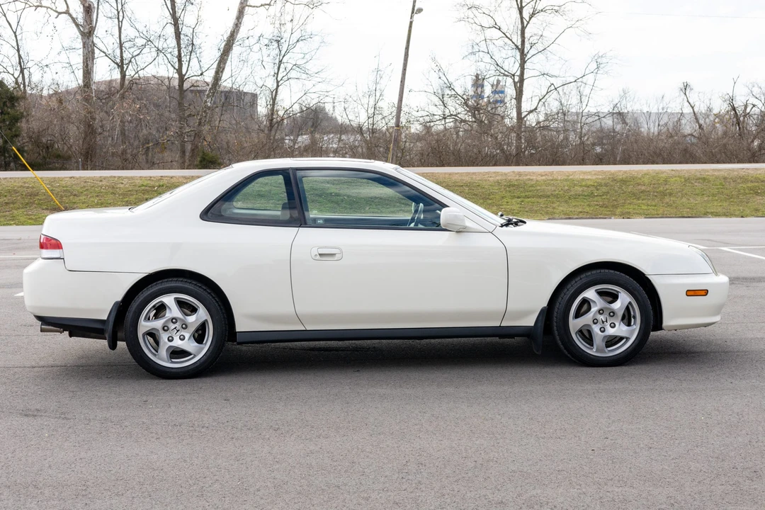 2001 Honda Prelude 5th Gen - Image 9 of 31