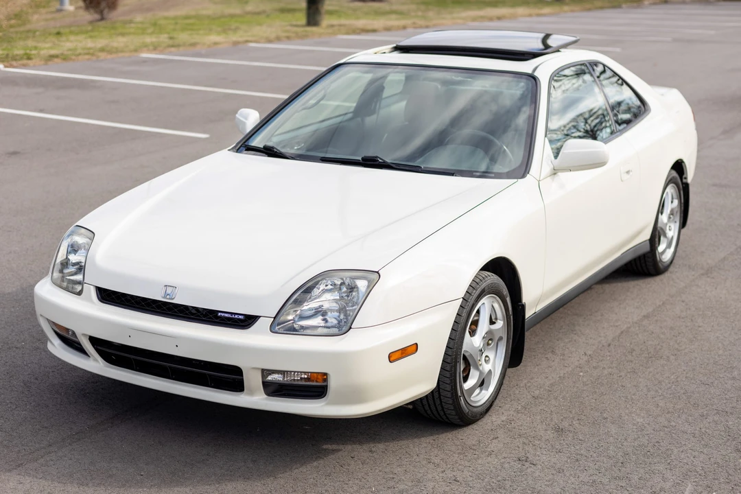 2001 Honda Prelude 5th Gen - Image 2 of 31