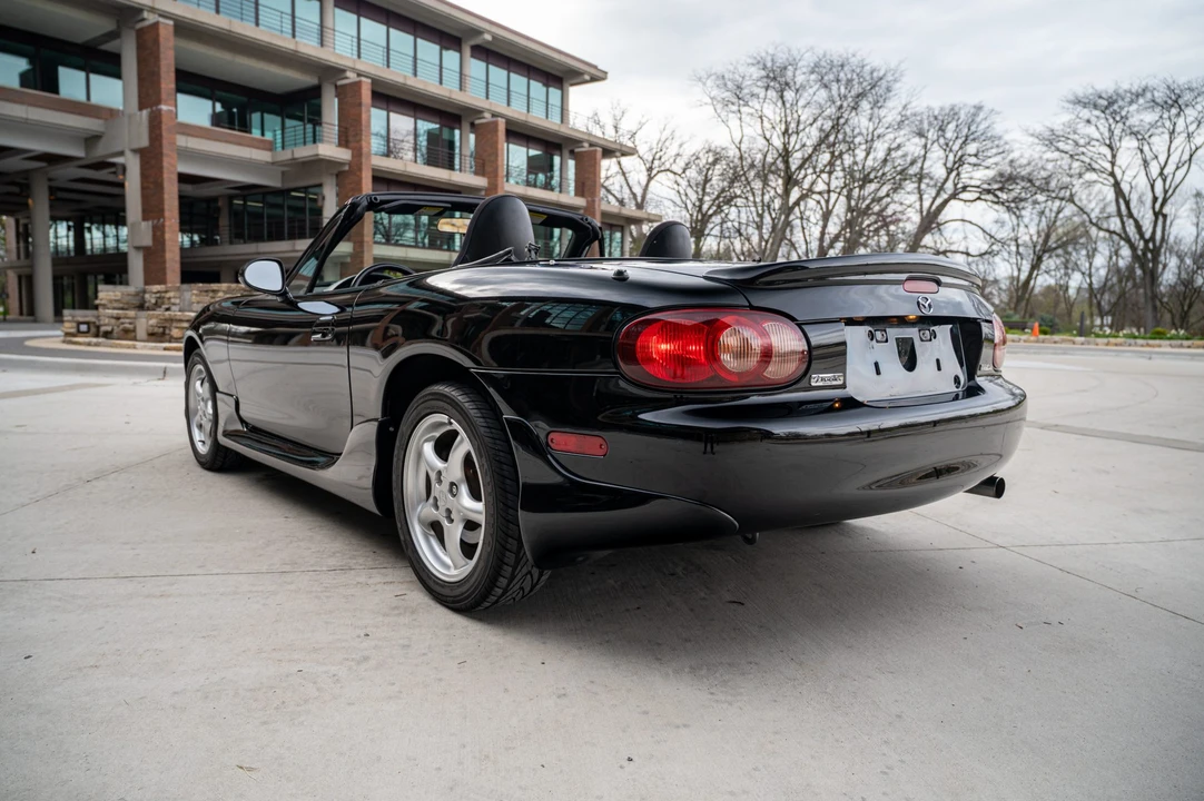 2001 Mazda NB MX-5 Miata - Image 15 of 31