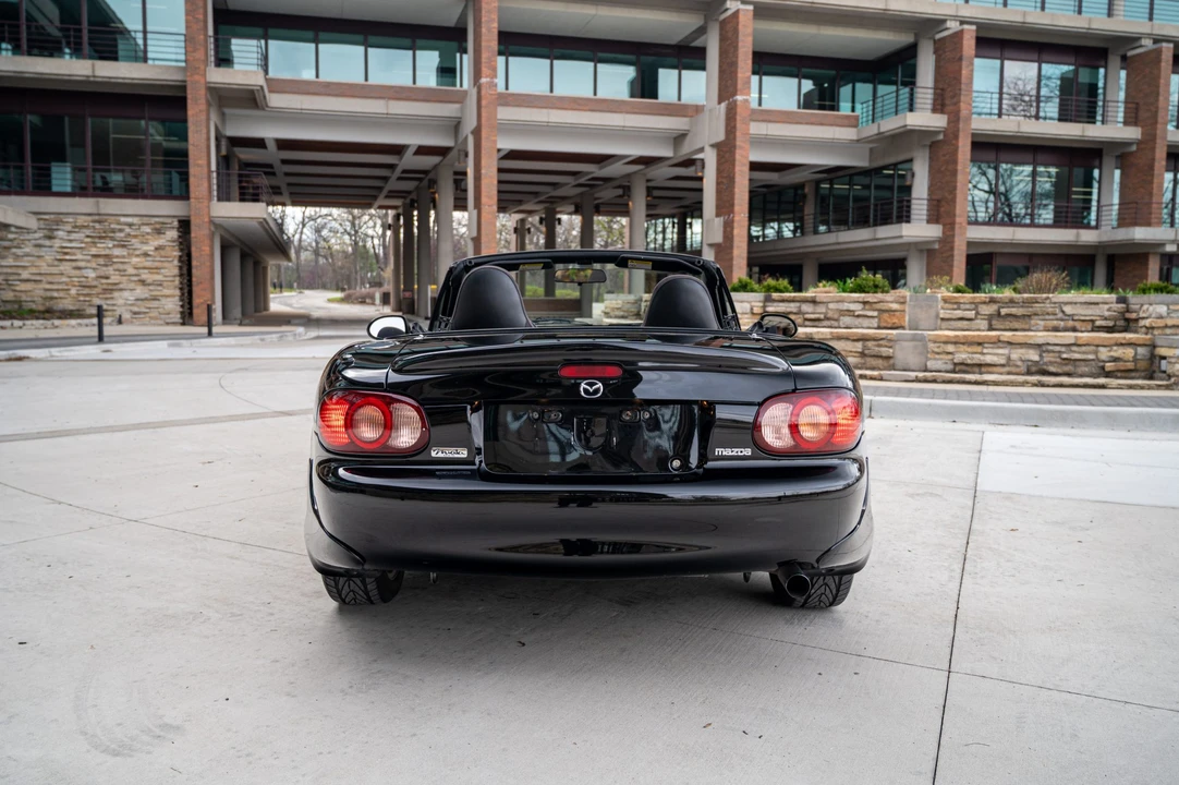 2001 Mazda NB MX-5 Miata - Image 14 of 31