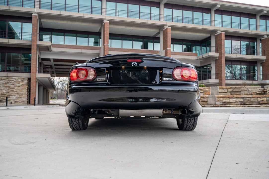 2001 Mazda NB MX-5 Miata - Image 13 of 31