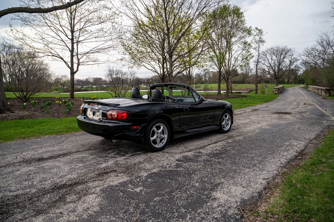 2001 Mazda NB MX-5 Miata - Image 6 of 31