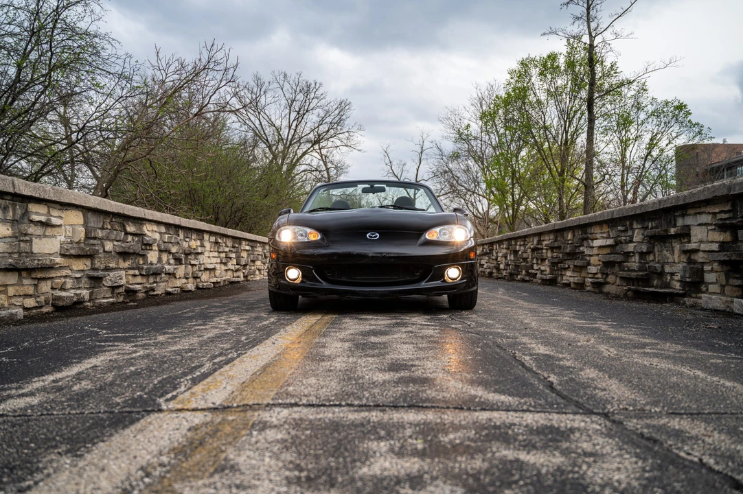 2001 Mazda NB MX-5 Miata - Image 3 of 31
