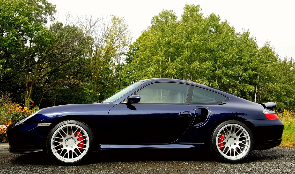 2001 Porsche 996 Turbo - Image 10 of 31