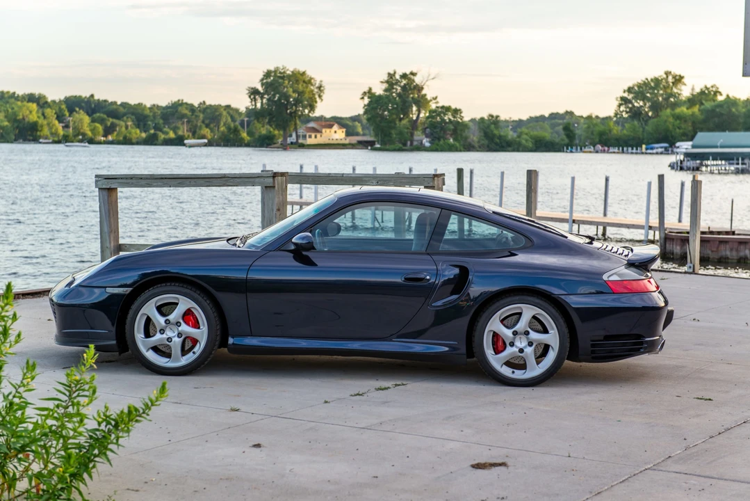 2001 Porsche 996 Turbo - Image 9 of 31