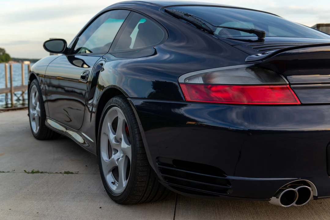2001 Porsche 996 Turbo - Image 30 of 31