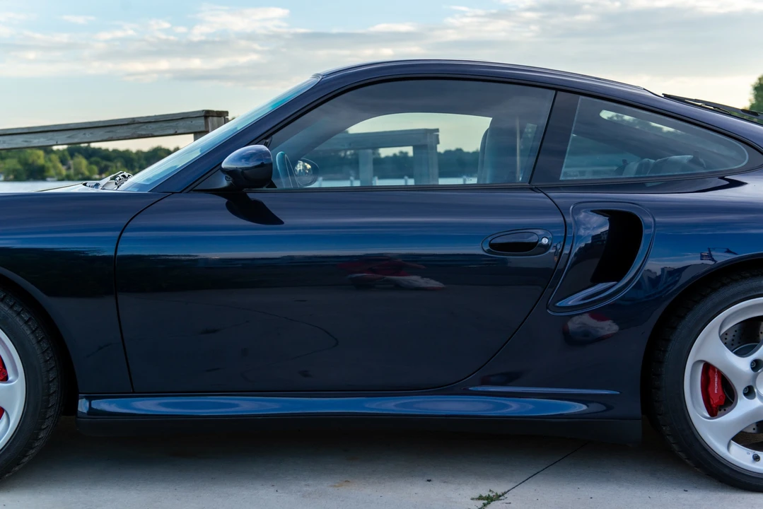 2001 Porsche 996 Turbo - Image 24 of 31