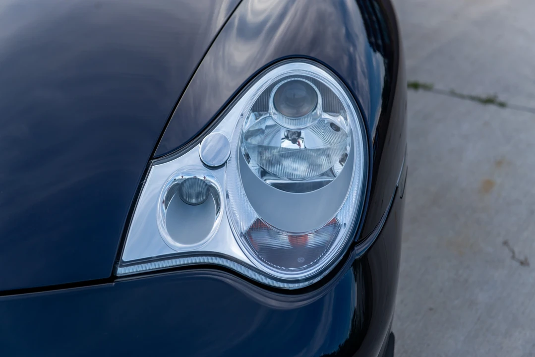 2001 Porsche 996 Turbo - Image 21 of 31